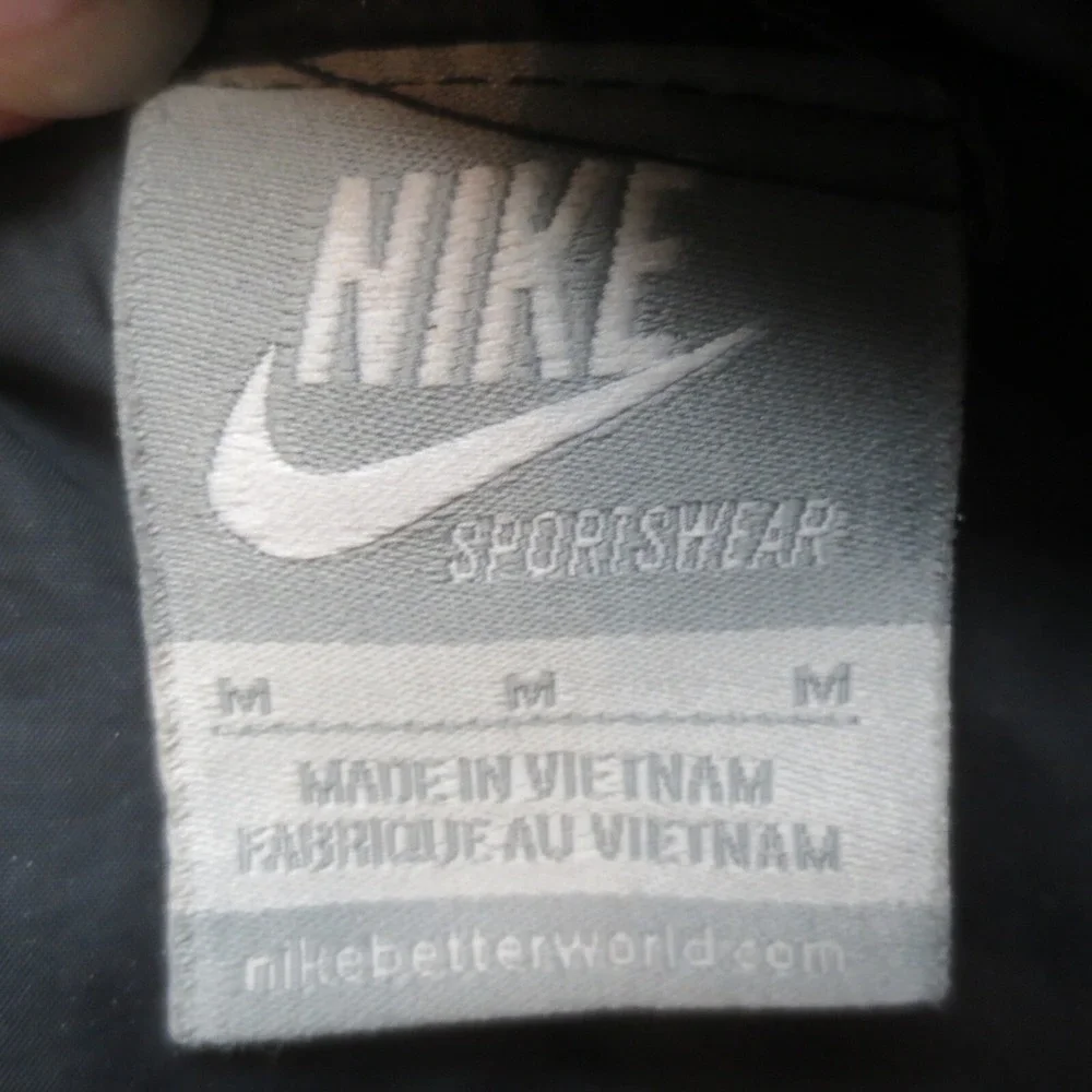 Nike Anthem 700 Down Puffer‎ Jacket Womens Medium Black Zip Pockets Lightweight